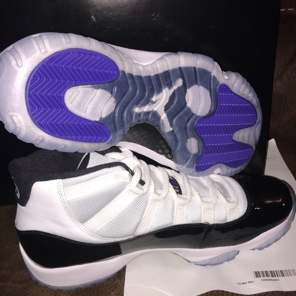 SOLD 🔥 Jordan 11 Concords💥 💯 Authentic! - Picture 2 of 8